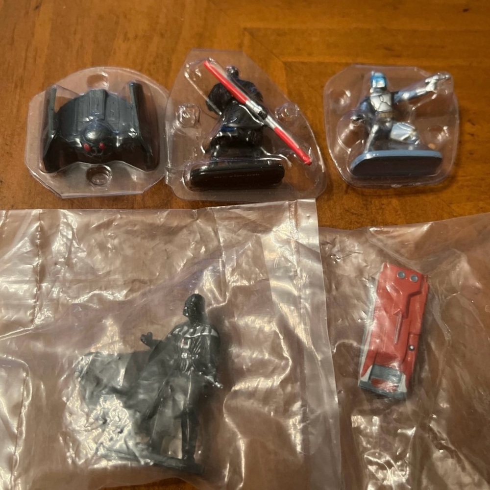 Star Wars Miniature Figurines Set - Picture 3 of 3